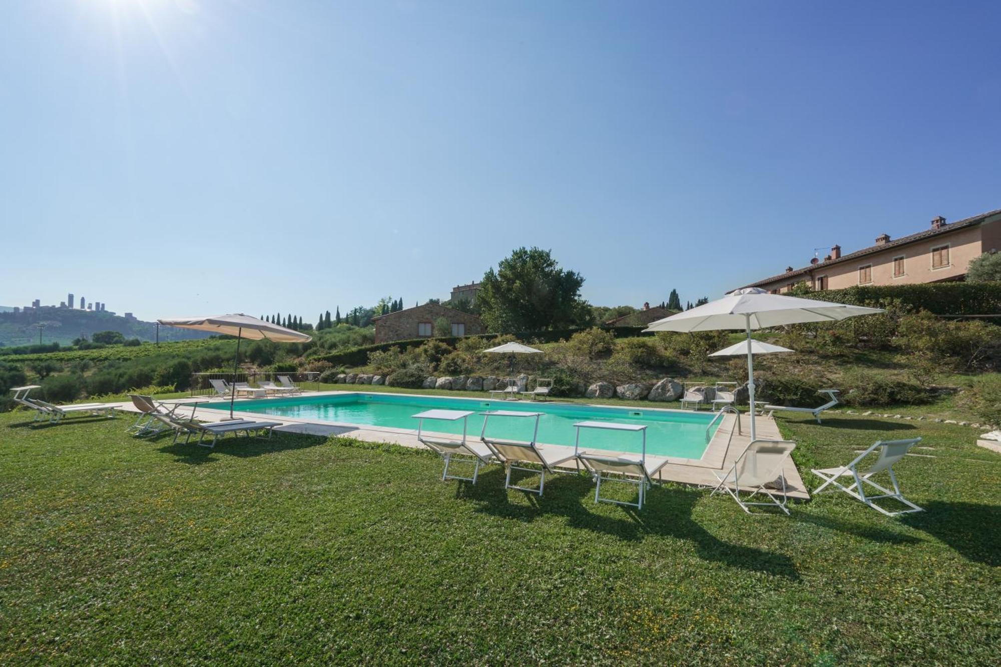 Appartamento Charming House - Parking Included San Gimignano Esterno foto