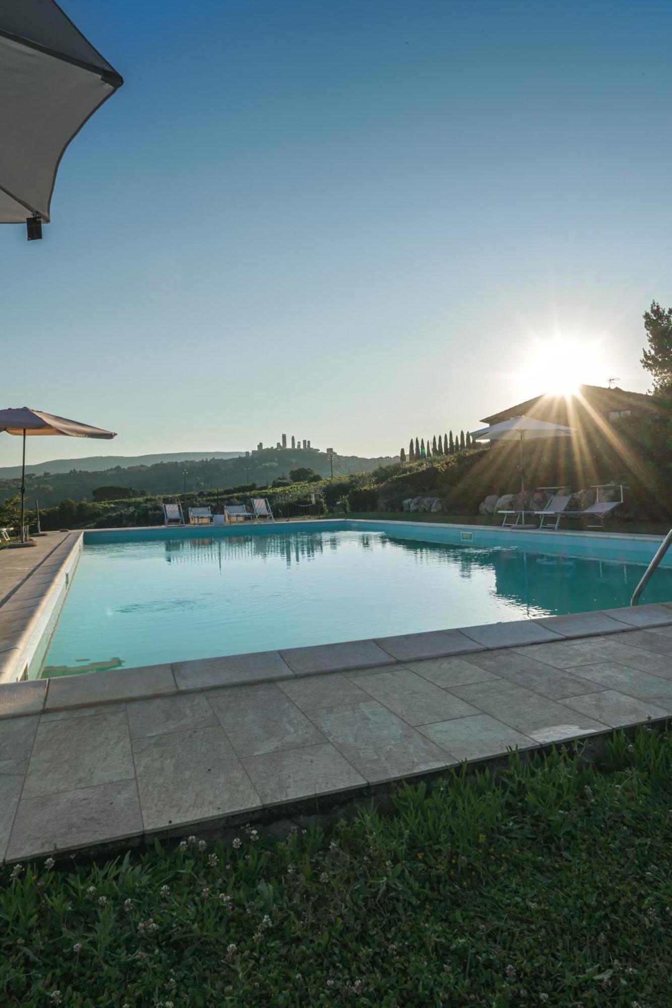 Appartamento Charming House - Parking Included San Gimignano Esterno foto