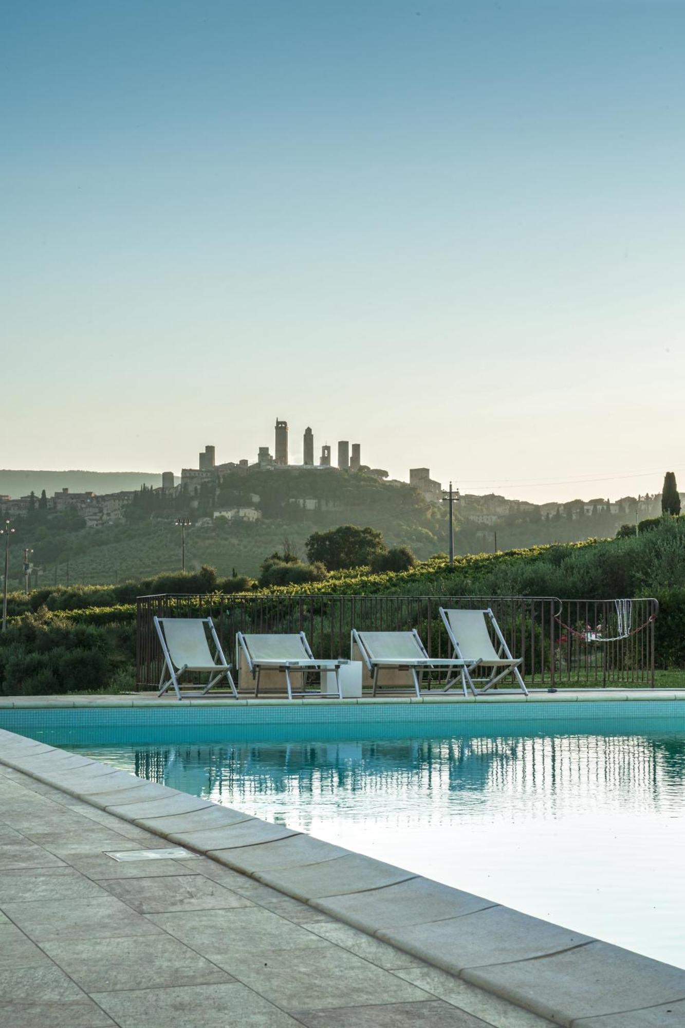 Appartamento Charming House - Parking Included San Gimignano Esterno foto